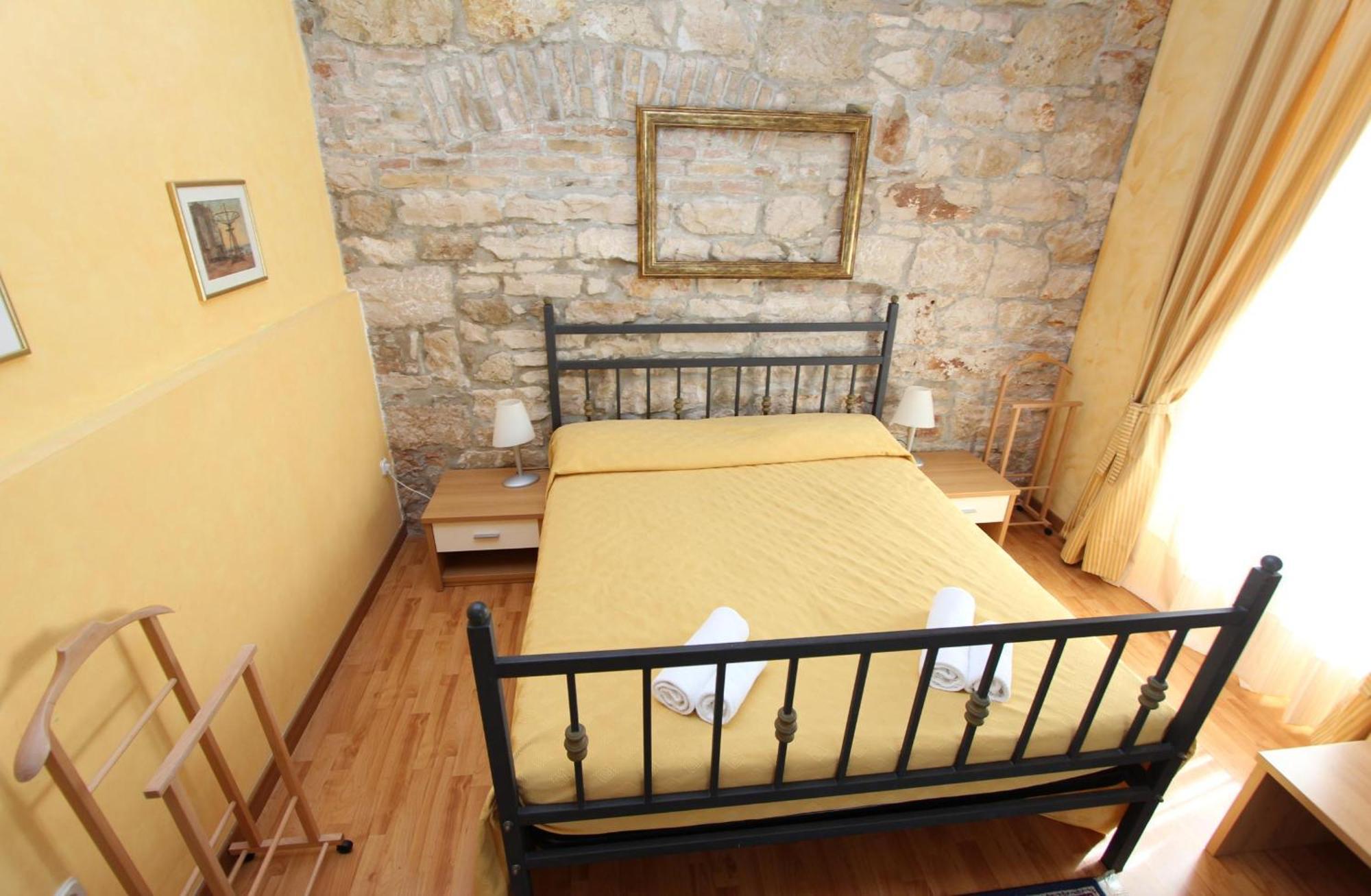 Rooms And Studios Villa Rossella 2 Rovinj Rom bilde